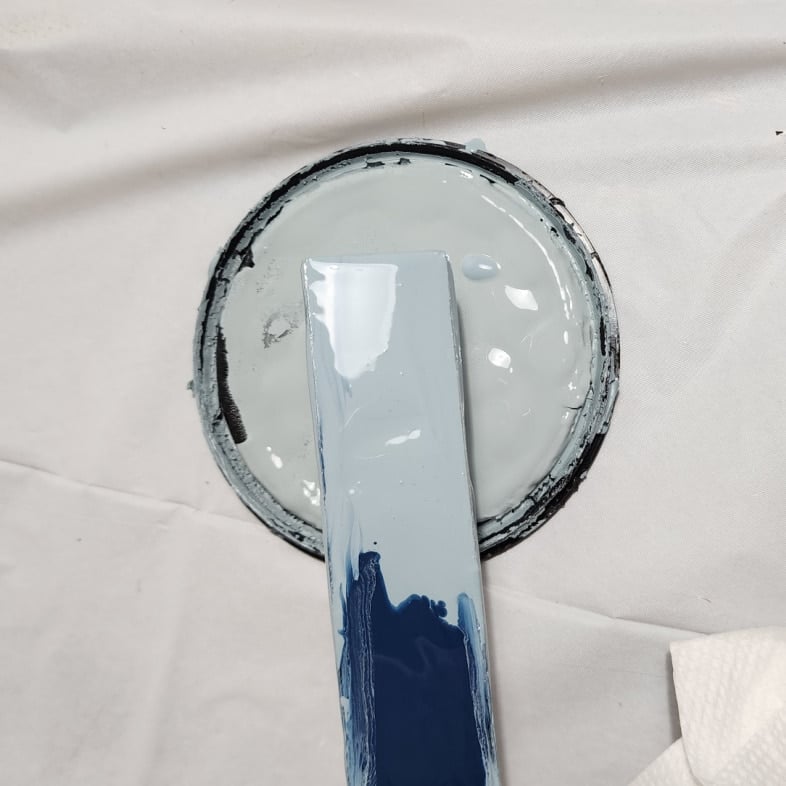 making green paint blue