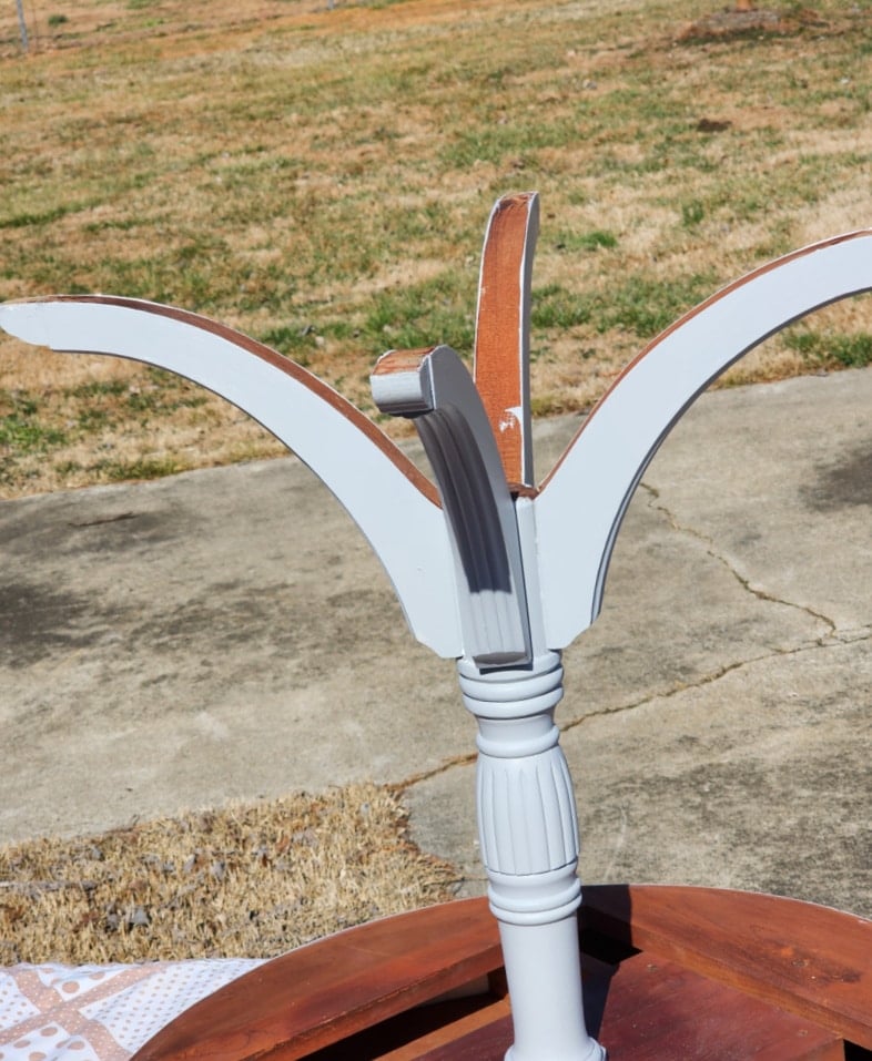 paint underside of pedestal legs