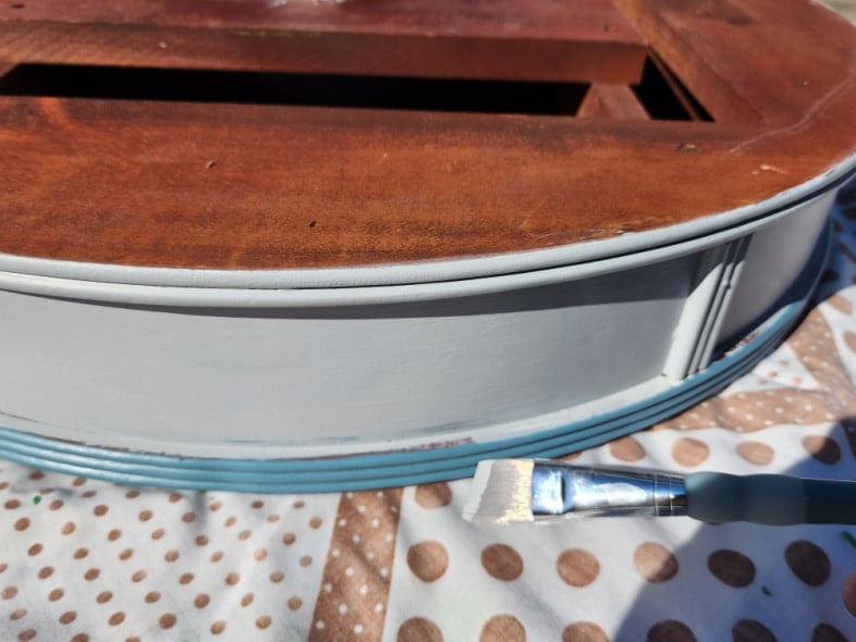 touchup underside of table top