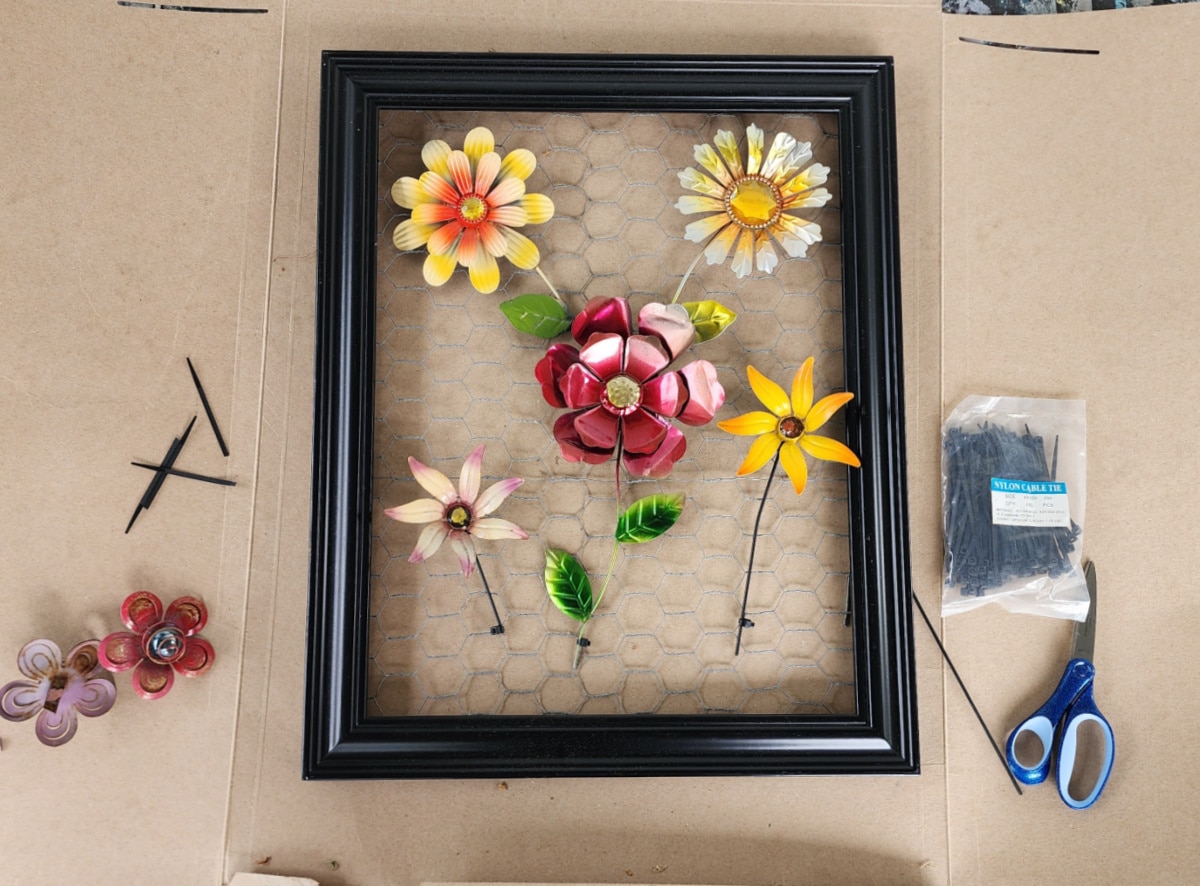 Dollar Store Metal Flower Wall Art - My Repurposed Life®