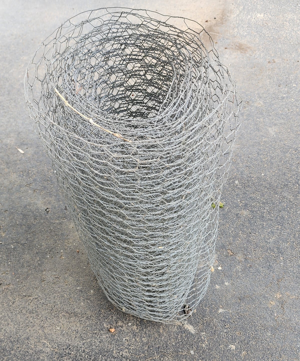 small roll of chicken wire