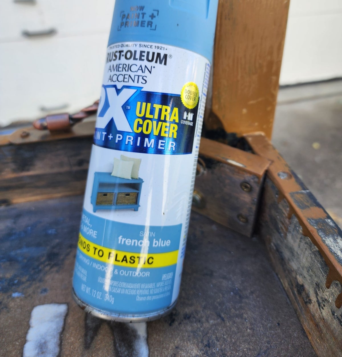 french blue spray paint