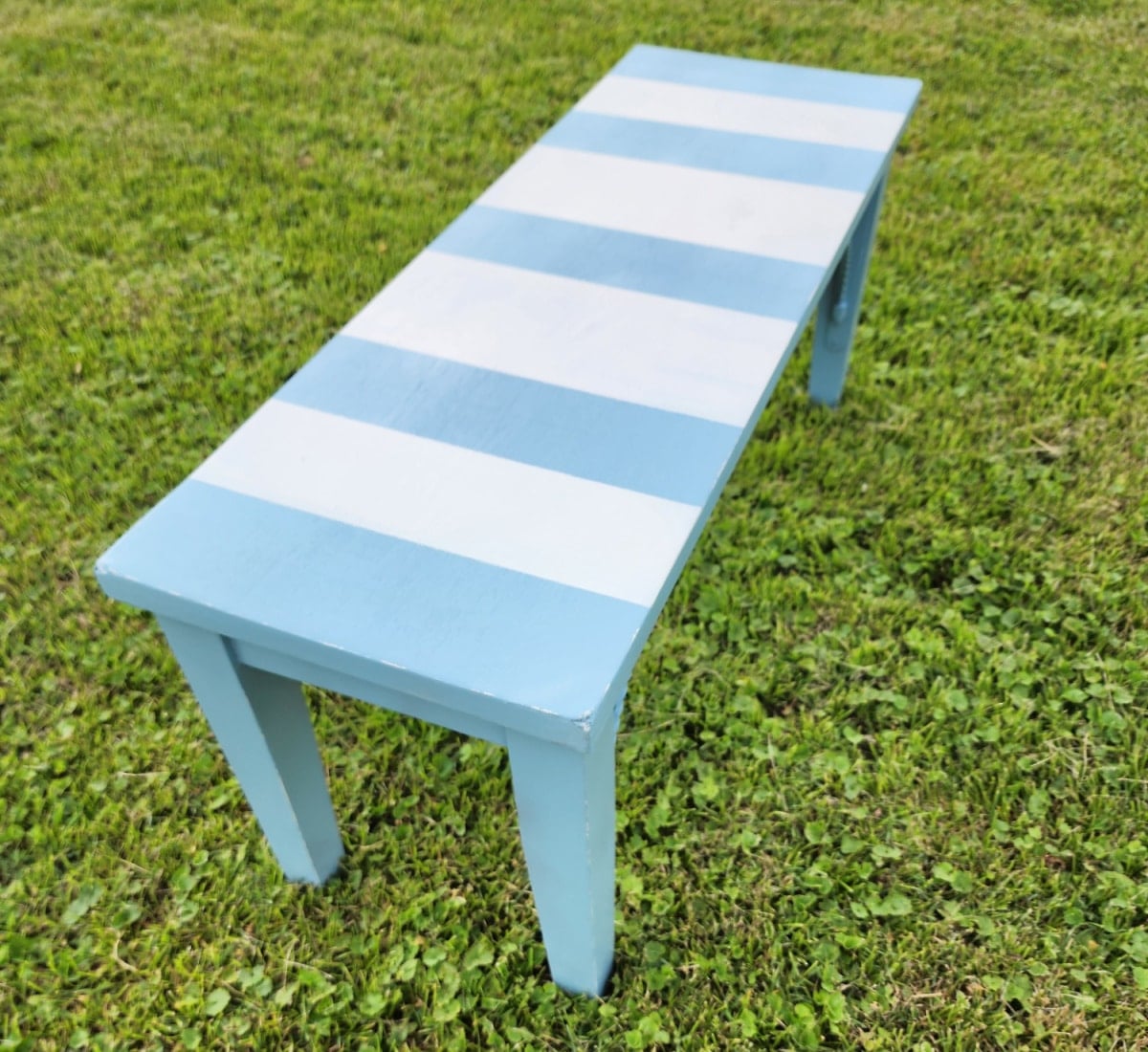 striped bench seat