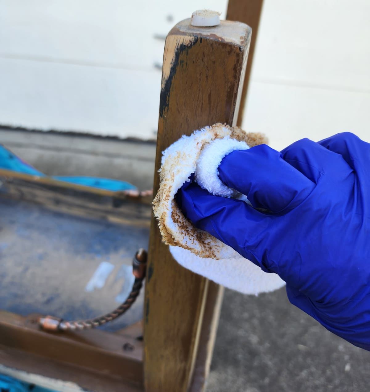 wipe bench with surface prep