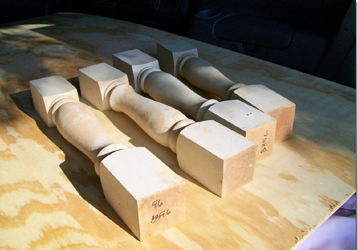 spindle legs for kitchen island