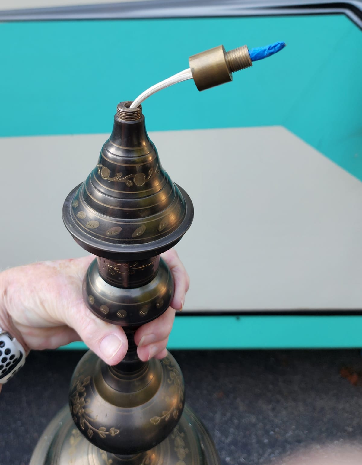 replace threaded lamp nipple that connects the lamp sections