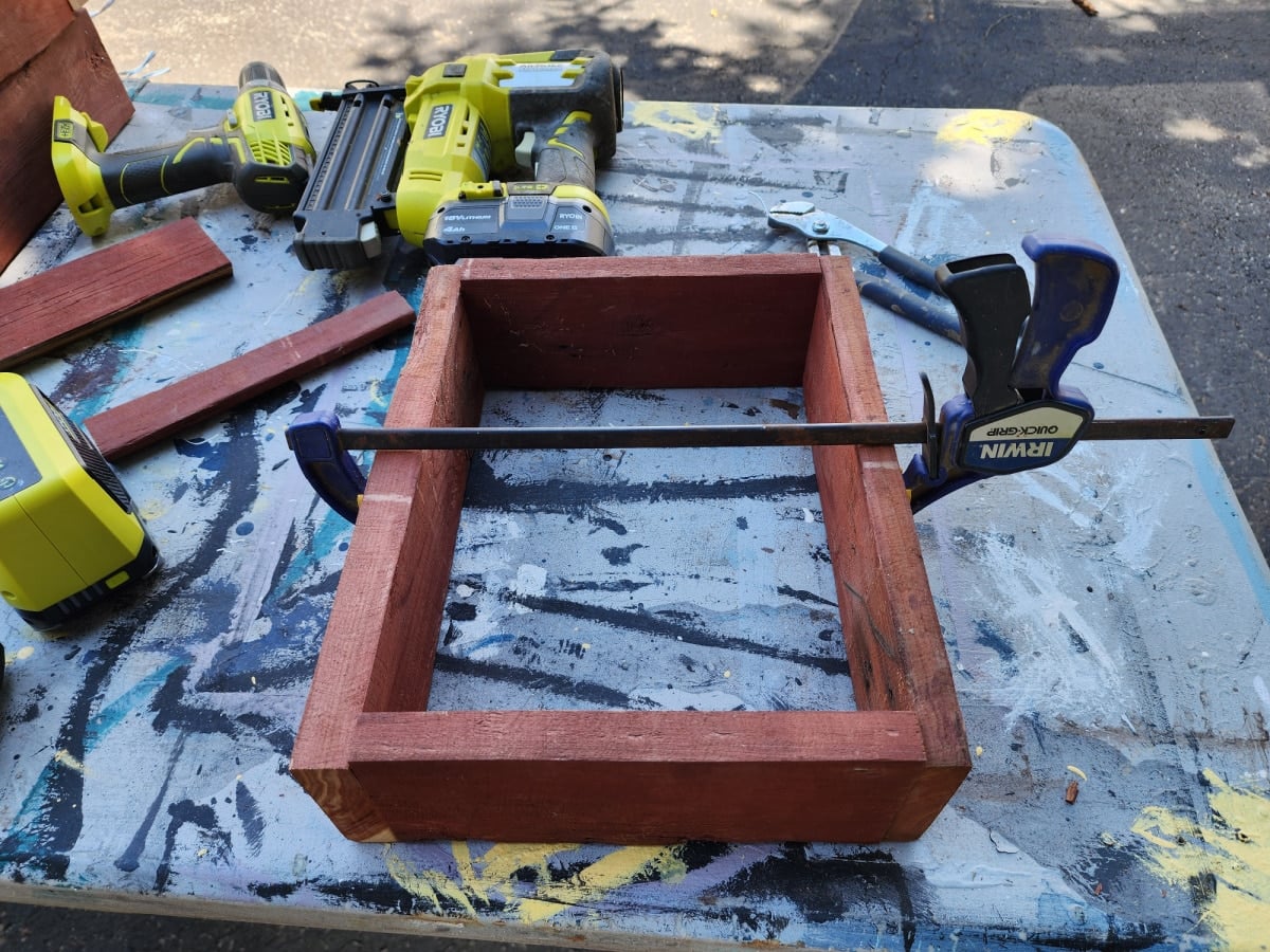 how to build a sifter box