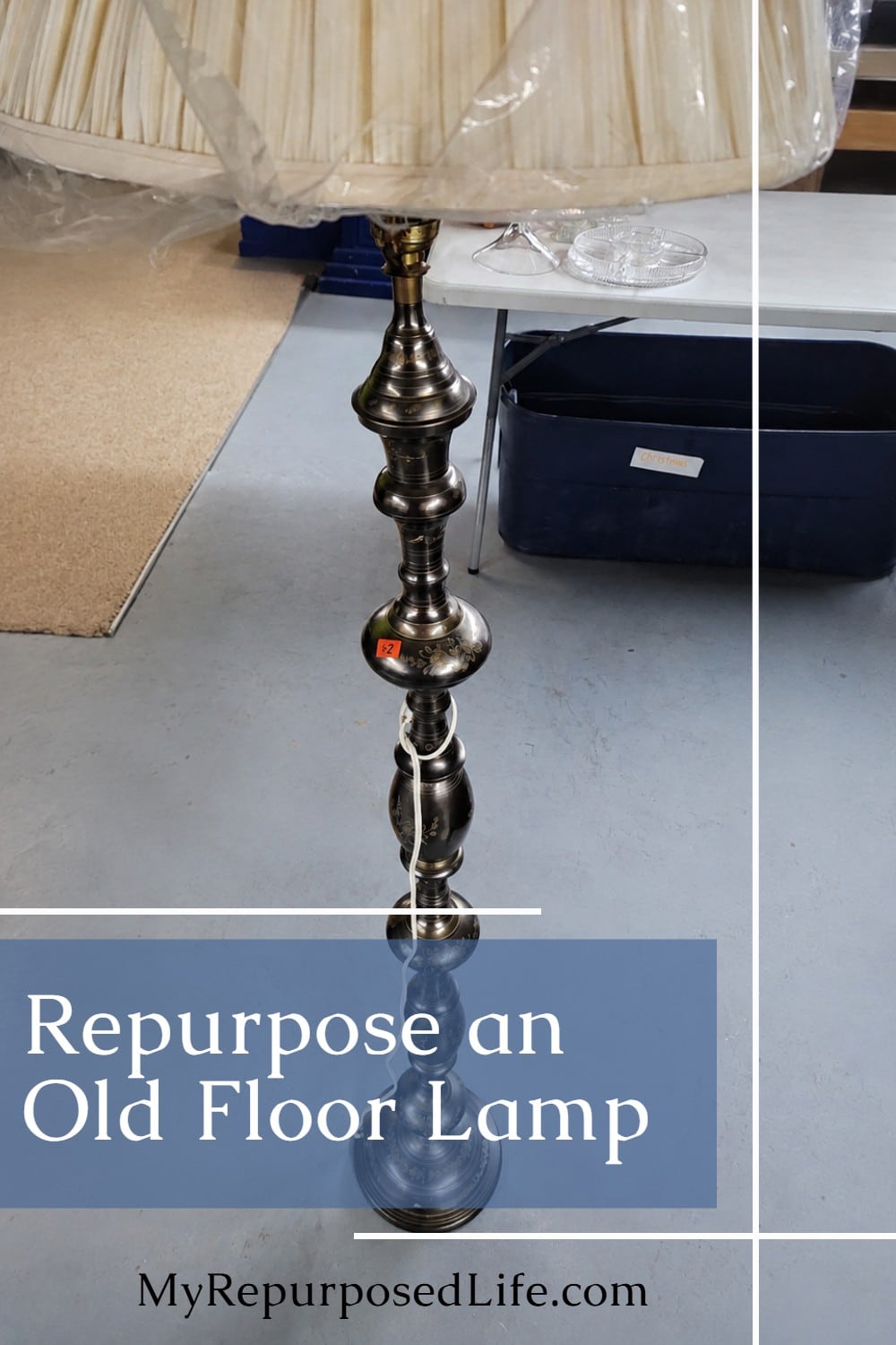 two dollar rummage sale lamp upcycle via @repurposedlife