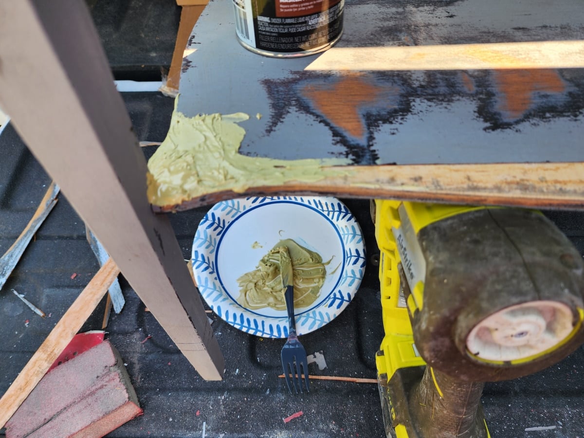 bondo wood filler for repairing a shelf